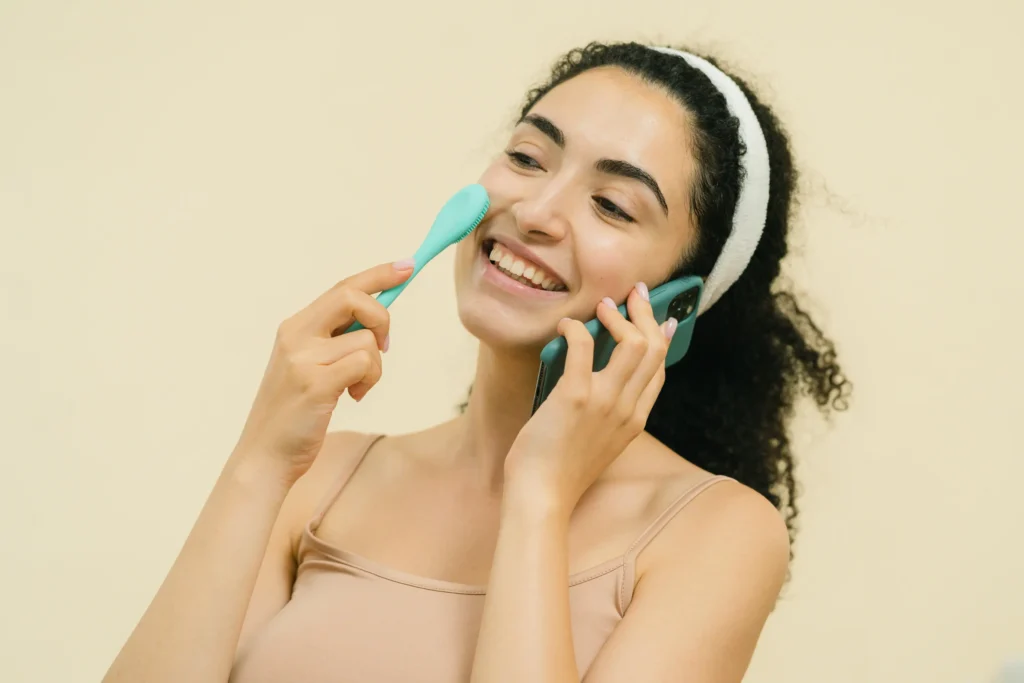 facial cleansing brush for deep cleaning acne prone skin routine
electric face cleansing brush for removing dirt oil and makeup
skincare cleansing tools for acne prone and oily skin types
face cleansing brush for exfoliation and pore cleaning skincare
best facial brush for daily skincare routine and acne prevention
