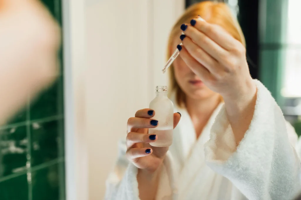 Hyaluronic acid serum for dry and dehydrated skin hydration