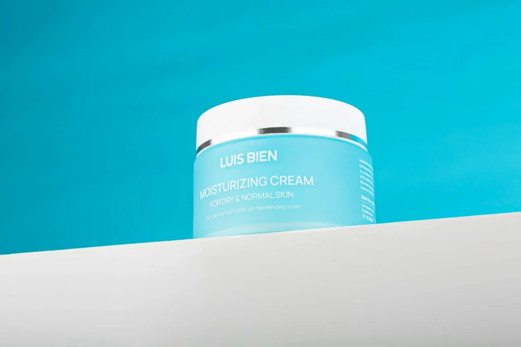 Hyaluronic acid serum for deep skin hydration
