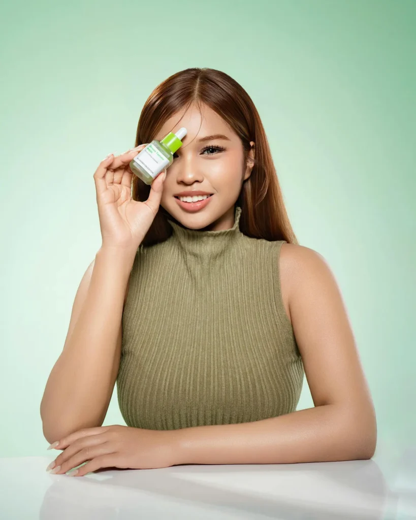 Chemical exfoliation with salicylic acid for acne-prone skin