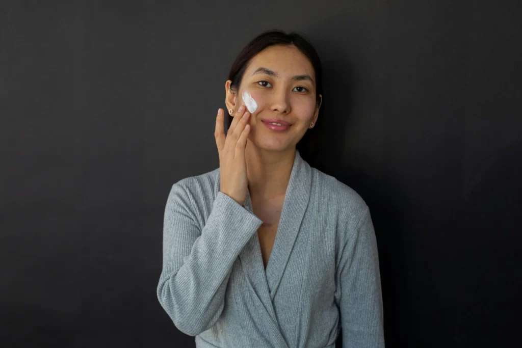 Best moisturizer for sensitive skin recommended by dermatologists in 2026