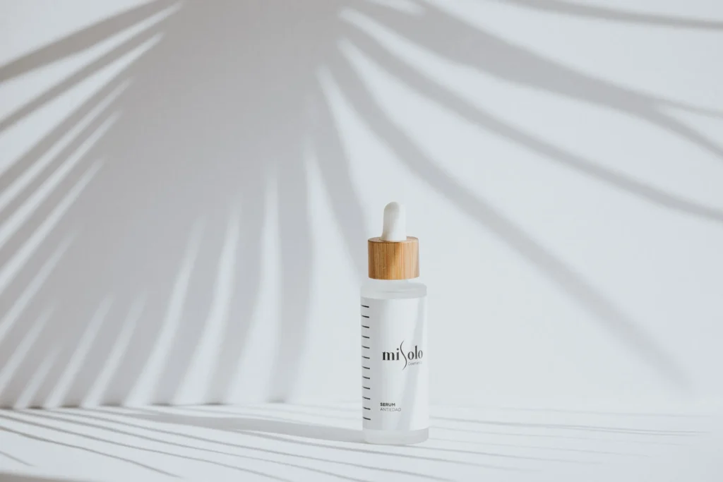 Niacinamide serum for clearer skin, reducing acne marks, minimizing pores, and strengthening the skin barrier