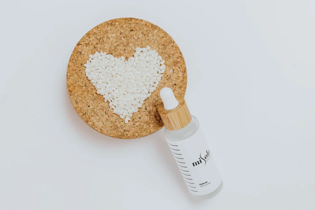 Niacinamide serum for clearer skin, reducing acne marks, minimizing pores, and strengthening the skin barrier